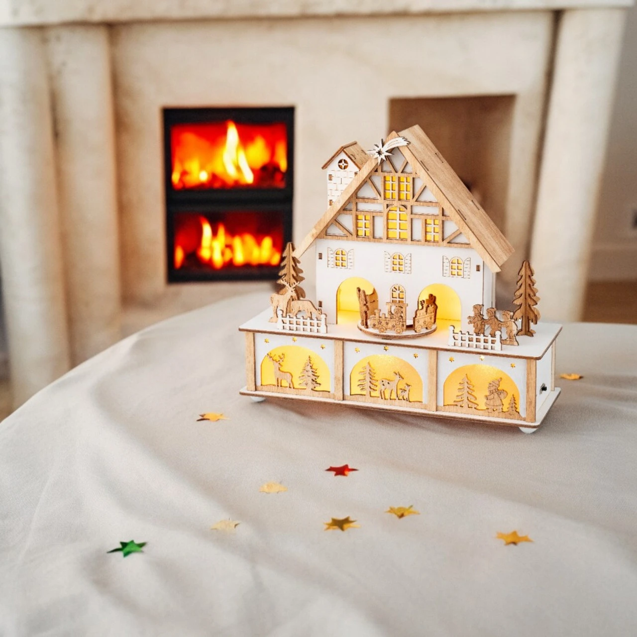 Lumineo LED Wood House With Train Scene - Image 2