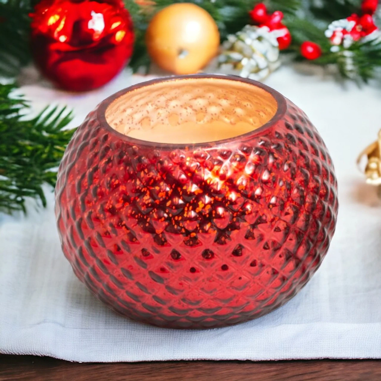 Crimson Mercury Glass Candle - Festive Radiance - Image 2